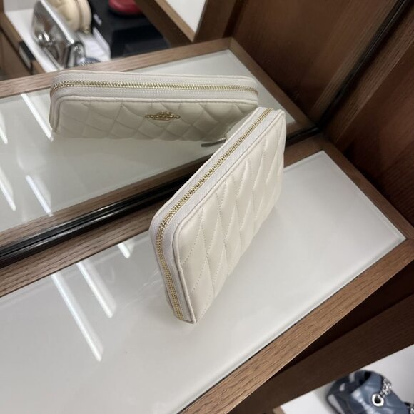 COACH MEDIUM ID ZIP WALLET WITH QUILTING CZ339 IMCHK - Picture 4 of 10